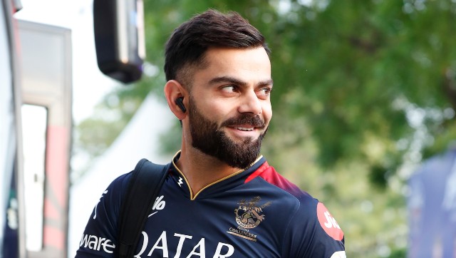 Watch: Virat Kohli meets childhood coach Rajkumar Sharma ahead of DC vs RCB match in Delhi Watch: Virat Kohli meets childhood coach Rajkumar Sharma ahead of DC vs RCB match in Delhi