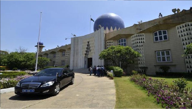 'Fund starved': Pakistan High Commission shuts its in-house school in Delhi 'Fund starved': Pakistan High Commission shuts its in-house school in Delhi