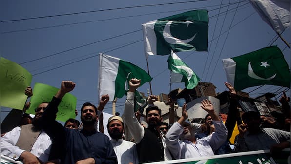 Pakistan's politicians are shooting themselves in the foot