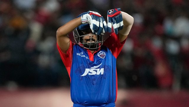 'Gavaskar will never make an effort to talk to me': Sehwag's advice to Prithvi Shaw 'Gavaskar will never make an effort to talk to me': Sehwag's advice to Prithvi Shaw