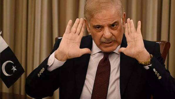 Shehbaz Sharif govt considering ban on PTI, says Khawaja Asif
