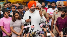 WFI sexual harassment case: Motive is to protect the accused, says Navjot Singh Sidhu with protesting wrestlers
