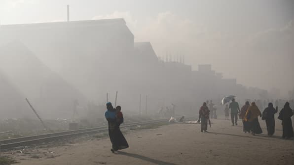 Bangladesh's capital Dhaka becomes world's most polluted city, air quality worsens within hours