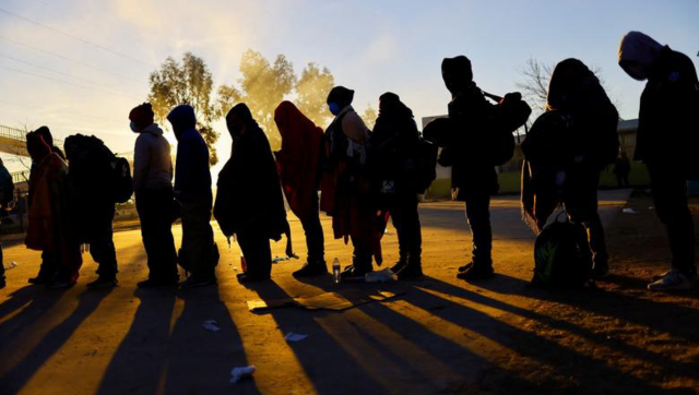 Mexican cartel hijacks migrants' bus en route US, seeks $1,500 ransom per person Mexican cartel hijacks migrants' bus en route US, seeks $1,500 ransom per person