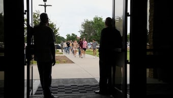 Police identify suspect involved in Texas mall shooting as a 33-year-old man from Dallas