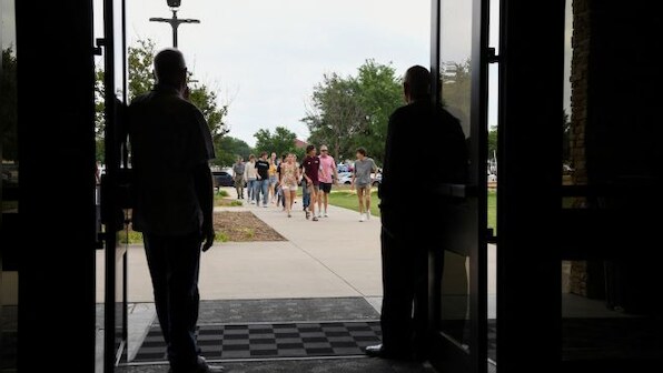 Police identify suspect involved in Texas mall shooting as a 33-year-old man from Dallas