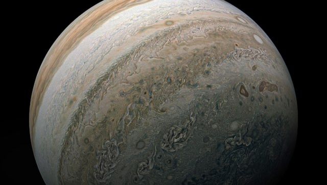 Mighty Discovery: The alien planet that is 13 times more massive than Jupiter Mighty Discovery: The alien planet that is 13 times more massive than Jupiter