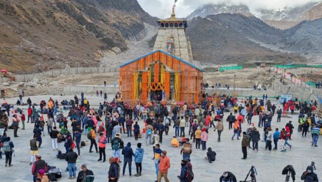 Over 8 lakh pilgrims participated in Chardham Yatra so far: Uttarakhand Tourism Over 8 lakh pilgrims participated in Chardham Yatra so far: Uttarakhand Tourism