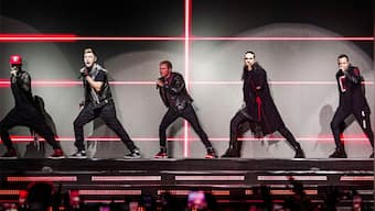 Backstreet Boys win over 12,000 hearts at Mumbai concert, hum 'I want it Mumbai's way' as a tribute to the city