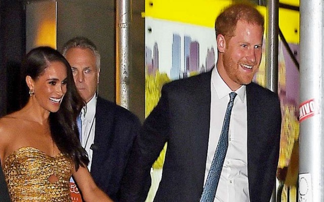 SHOCKING! How irresponsible Harry, Meghan almost hit pedestrians in the car chase drama SHOCKING! How irresponsible Harry, Meghan almost hit pedestrians in the car chase drama