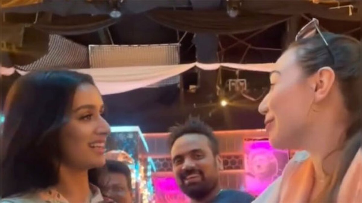 Throwback: when shraddha kapoor made a dance crew member's birthday on tu jhoothi main makkaar sets