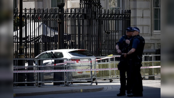 UK: Man arrested after car crashes into 10 Downing Street gates
