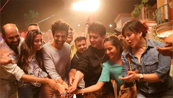 Kartik Aaryan and Kiara Advani wrap the shoot of Satyaprem Ki Katha