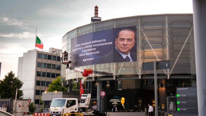 'Ciao Silvio': Italy mourns the loss of its former president Berlusconi
