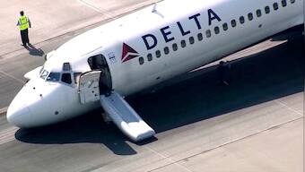 WATCH: Delta plane makes emergency landing without front gear at US airport