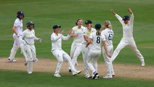 Women's Ashes: Ashleigh Gardner strikes as Australia edge ahead, England need 152 on Day 5 Women's Ashes: Ashleigh Gardner strikes as Australia edge ahead, England need 152 on Day 5