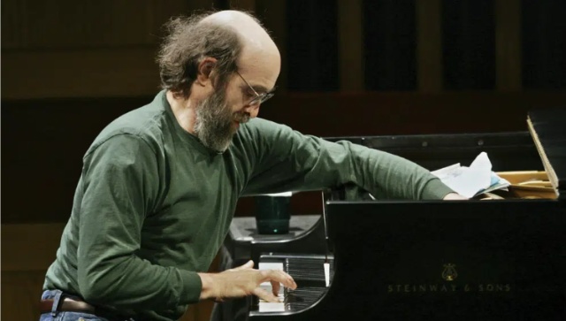 George Winston, million-selling pianist known for his melodic style, passes away at 73 George Winston, million-selling pianist known for his melodic style, passes away at 73