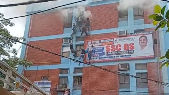 WATCH: Students escape using wires as coaching centre in Delhi's Mukherjee Nagar catches fire WATCH: Students escape using wires as coaching centre in Delhi's Mukherjee Nagar catches fire