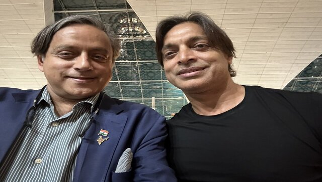 When Shashi Tharoor bumped into Shoaib Akhtar at Dubai Airport; here's what happened next When Shashi Tharoor bumped into Shoaib Akhtar at Dubai Airport; here's what happened next