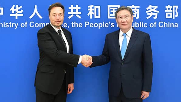 Is Elon Musk going to compromise Twitter for his business prospects in China?