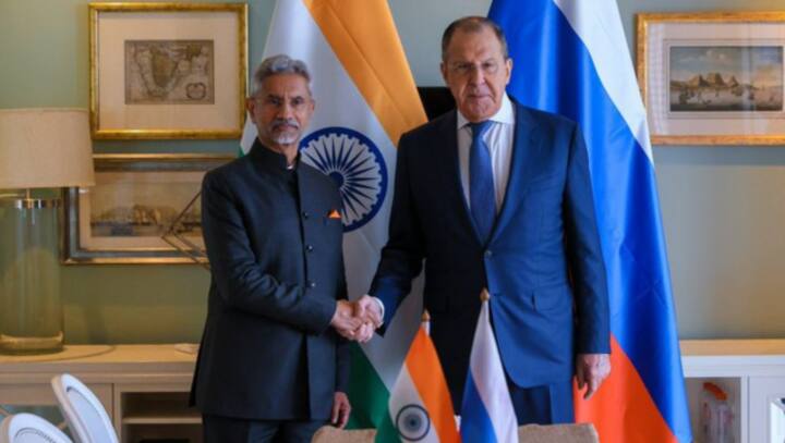 EAM Jaishankar meets Russian counterpart Sergey Lavrov during BRICS summit