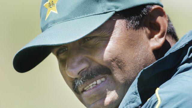 People who have no knowledge of cricket take decisions in Pakistan: Javed Miandad People who have no knowledge of cricket take decisions in Pakistan: Javed Miandad