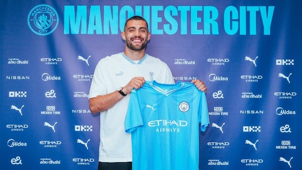 Mateo Kovacic signs for Manchester City from Premier League rivals Chelsea