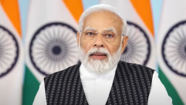 Without taking names, PM Modi takes Lalu Yadav and Mamata Banerjee to the cleaners Without taking names, PM Modi takes Lalu Yadav and Mamata Banerjee to the cleaners