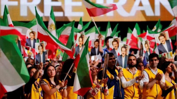 Paris court reverses French police ban on Iranian opposition rally