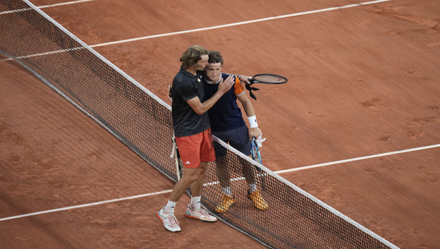 French Open 2023: Alexander Zverev tells Casper Ruud weight of history can unsettle Novak Djokovic French Open 2023: Alexander Zverev tells Casper Ruud weight of history can unsettle Novak Djokovic