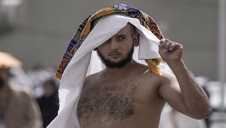 Battling heat at Hajj: How soaring temperatures are making the Muslim pilgrimage difficult