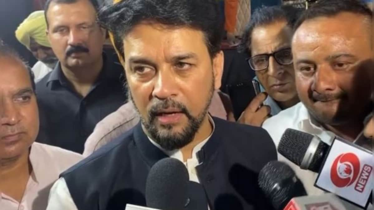 Wrestlers Protest: Sports Minister Anurag Thakur invites protesting wrestlers for talks