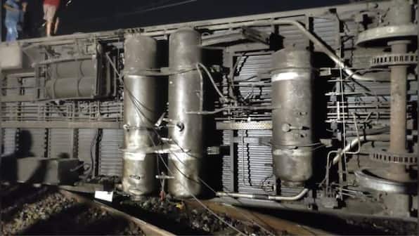 Odisha Train Accident: Rail Minister Ashwini Vaishnaw rushes to spot; survivor recalls moment train derailed