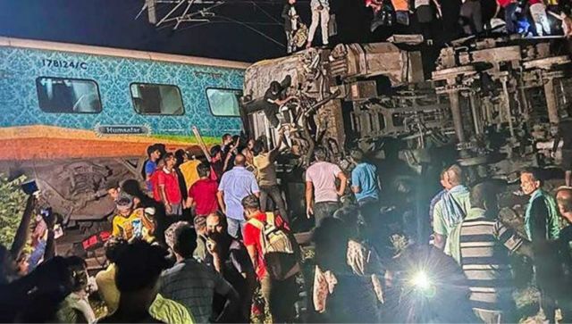Odisha Train Accident: From PM Modi to Congress chief Mallikarjun Kharge, leaders express grief over situation Odisha Train Accident: From PM Modi to Congress chief Mallikarjun Kharge, leaders express grief over situation