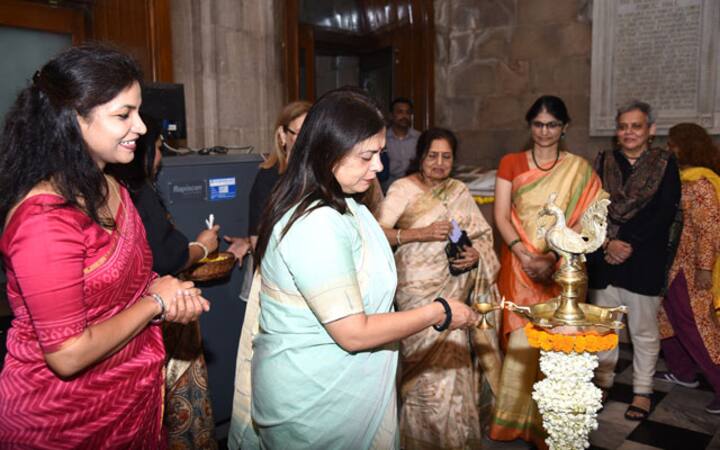 Meenakashi Lekhi inaugurates NGMA-hosted Maharaja's Treasure: Select Works of Art from the Famed Air India Collection Meenakashi Lekhi inaugurates NGMA-hosted Maharaja's Treasure: Select Works of Art from the Famed Air India Collection