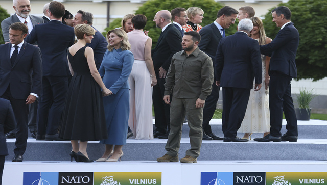 Memed: As NATO hangs Zelenskyy out to dry, netizens lampoon Ukraine prez Memed: As NATO hangs Zelenskyy out to dry, netizens lampoon Ukraine prez