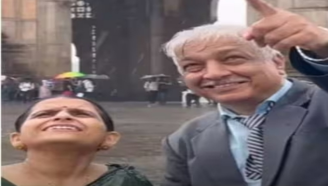 Anand Mahindra shares adorable video of couple re-creating ‘Rimjhim gire sawan’ in Mumbai rains; watch Anand Mahindra shares adorable video of couple re-creating ‘Rimjhim gire sawan’ in Mumbai rains; watch