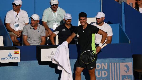 Tennis roundup: Carlos Alcaraz wins but Spain lose at Hopman Cup; US teen Alex Michelsen reaches first ATP final