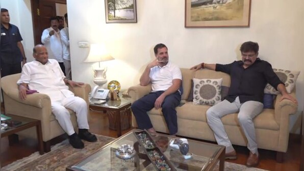 Rahul Gandhi meets Sharad Pawar amid Maharashtra political crisis