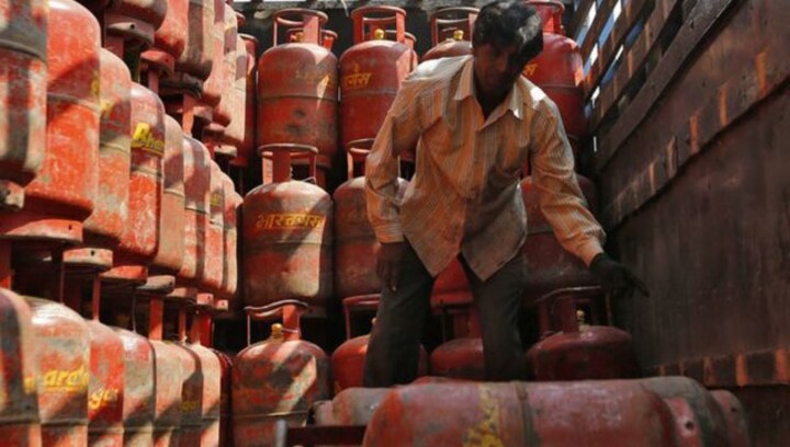 PM Modi’s flagship Ujjwala Yojana sees 23% growth in per capita consumption since 2017