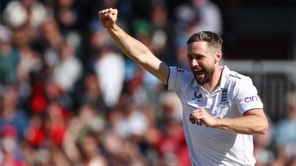 Ashes 2023: Selfless Chris Woakes keeps England's rescue act alive
