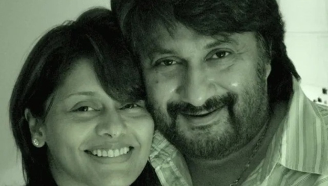 Vivek Agnihotri shares heartwarming video of wife Pallavi Joshi during the interviews of The Kashmir Files Unreported Vivek Agnihotri shares heartwarming video of wife Pallavi Joshi during the interviews of The Kashmir Files Unreported