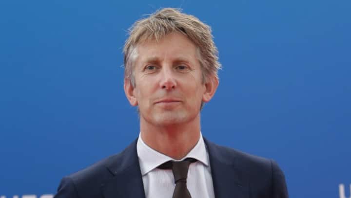 Former Dutch goalkeeper Edwin van der Sar in hospital after brain haemorrhage