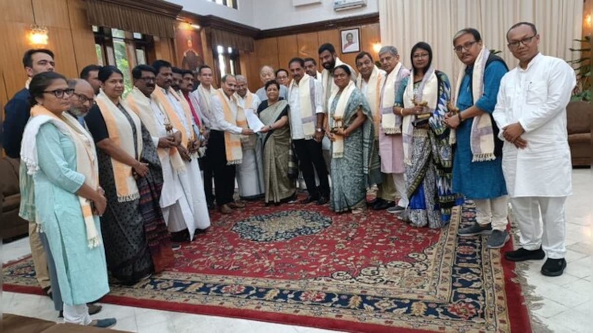 Opposition delegation meets Manipur Governor Anusuiya Uikey, submits memorandum