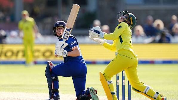 Women's Ashes: Heather Knight guides England to series-levelling win in first ODI