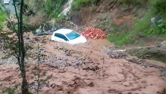 Himachal Pradesh: Cloudburst kills 1, injures 3 in Kullu