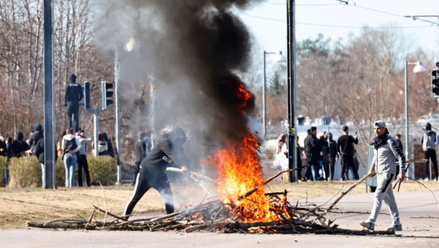 Iraq expels Swedish ambassador over planned Koran burning Iraq expels Swedish ambassador over planned Koran burning