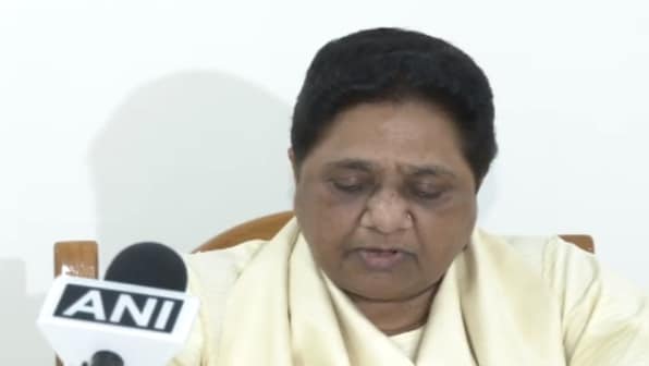Mayawati calls BJP, Congress 'anti-Dalit', says BSP to go it alone in four poll-bound states