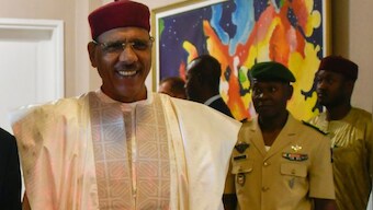Mutinous troops claim to have ousted Niger's democratically elected president