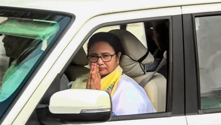 'No one should hurt the sentiment of people': WB CM Mamata Banerjee on Udhayanidhi Stalin's remark on Sanatan Dharma